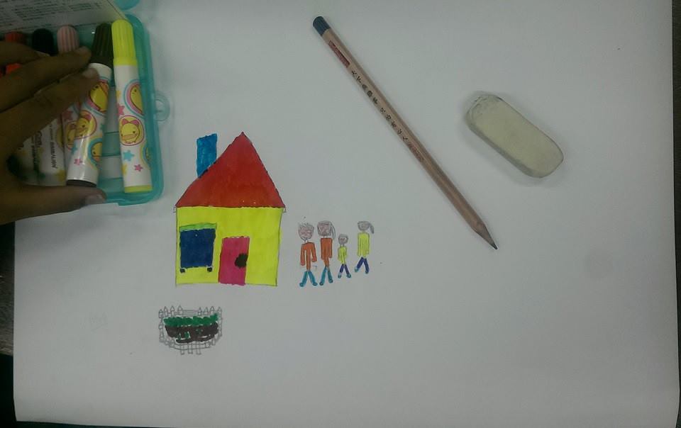 朝陽科大親善服務團 – 帶動中小學 │ 油畫精靈出任務