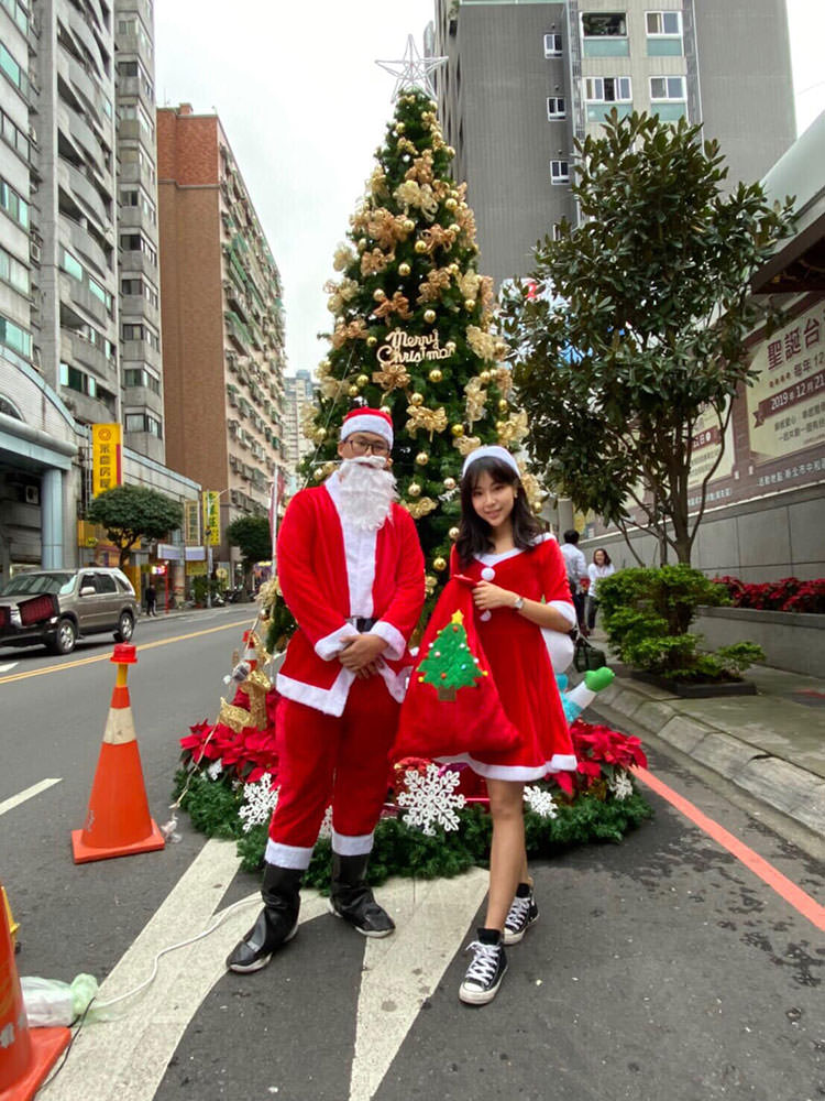 慈善聖誕市集 │ 油畫精靈出任務